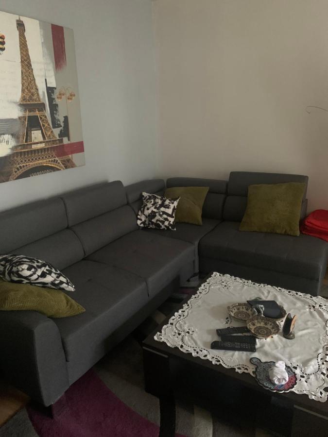 Apartamento Chambre Proche De La Defense Courbevoie Exterior foto